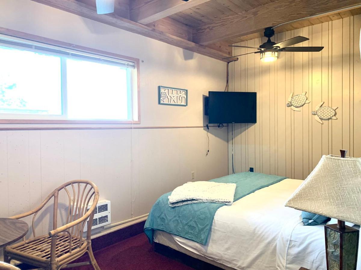 Breakers Boutique Inn Уэстпорт Экстерьер фото