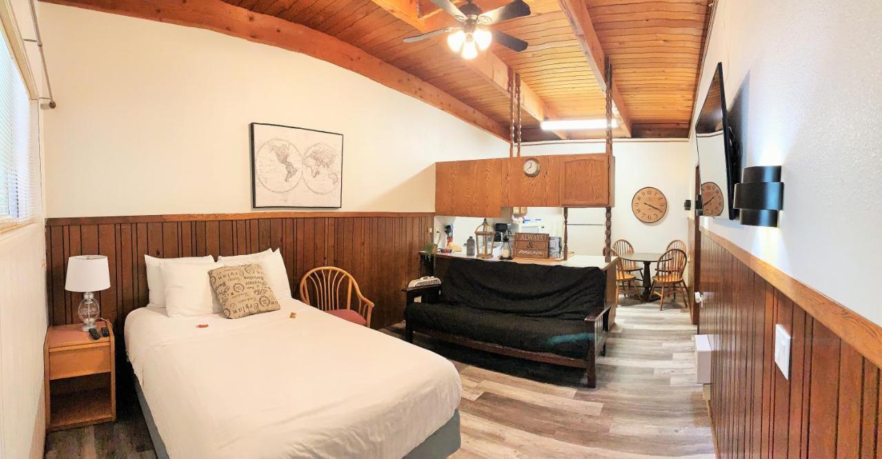Breakers Boutique Inn Уэстпорт Экстерьер фото